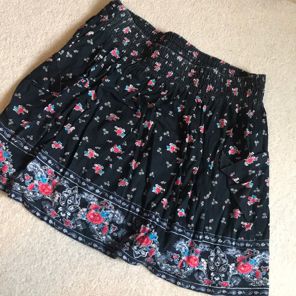 Circle skirt w/ pockets!
